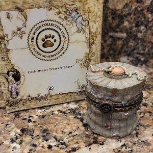 Boyds Collection Uncle Bean's Treasure Box
